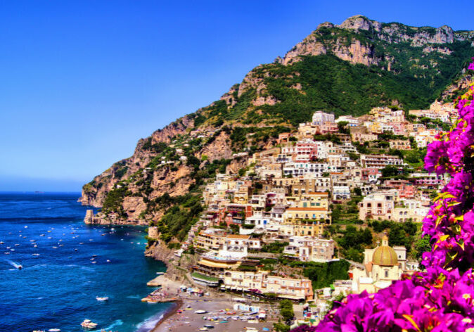 Positano-Italien-Reisen Rundreisen Italien, Blick auf Positano an der Amalfiküste.