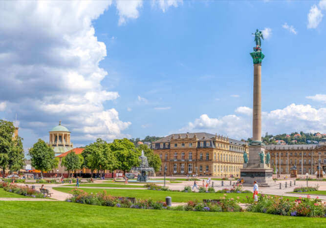 Stuttgart_478390019 Schlossplatz, Stuttgart, Baden-Wuerttemberg, Deutschland