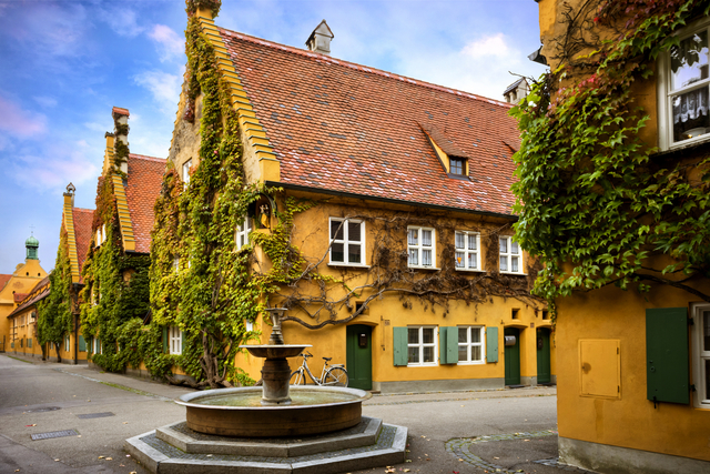 Augsburg: Fuggerei - der älteste Sozialwohnungsbau der Welt