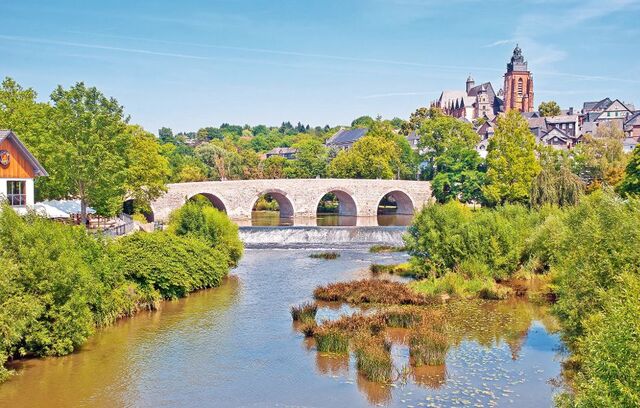Lahn mit Wetzlarer Dom