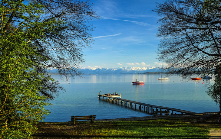 Frühlingsabend am Badesteg