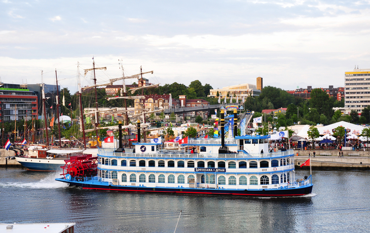 Raddampfer in der Kieler Förde, Deutschland