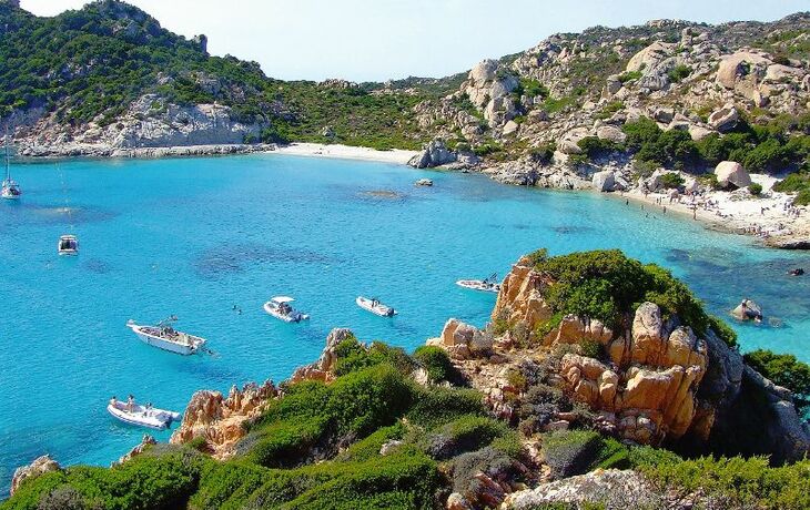 Cala Corsara an der Südküste der Insel Spargi