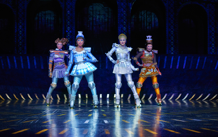 Die Waggons Carrie, Dinah, Pearl und Belle