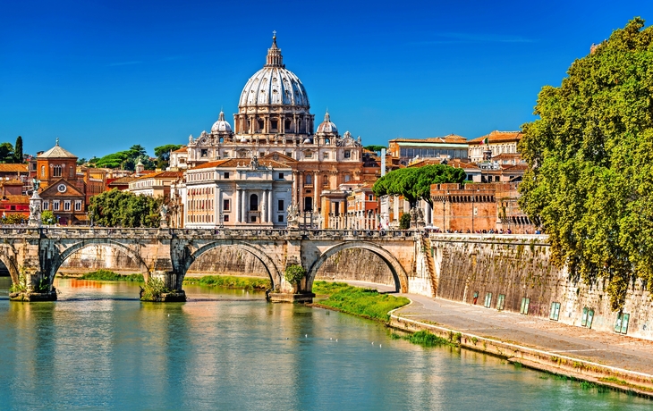 Engelsbrücke & Petersdom Rom